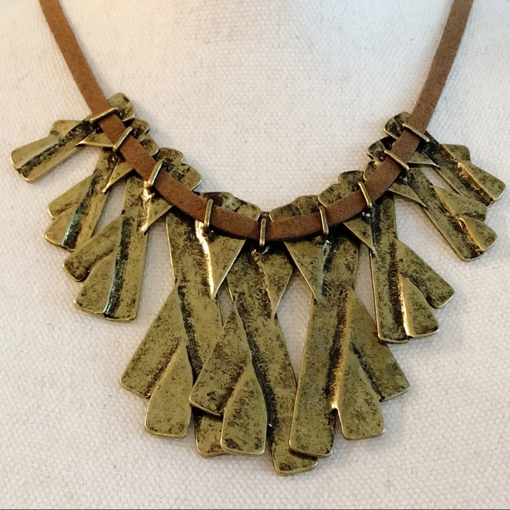 NWOT MARLYN SCHIFF Boho Antique Gold Tone Statement Necklace - Picture 6 of 14